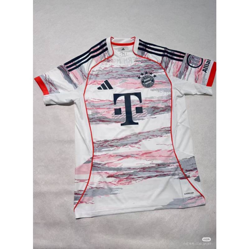25/26 เสื้อบาเยิร์นออกไปในฤดูกาลใหม่ของ