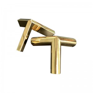 Zotye Stainless Steel Gold Electroplated สามเหลี่ยมสาม-เครื่องประดับขาตั้งกลวงมิติ