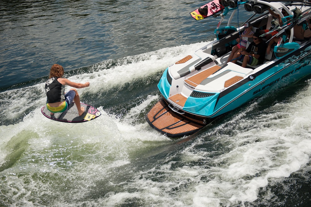 1666769732.jpg LEE1758.jpg